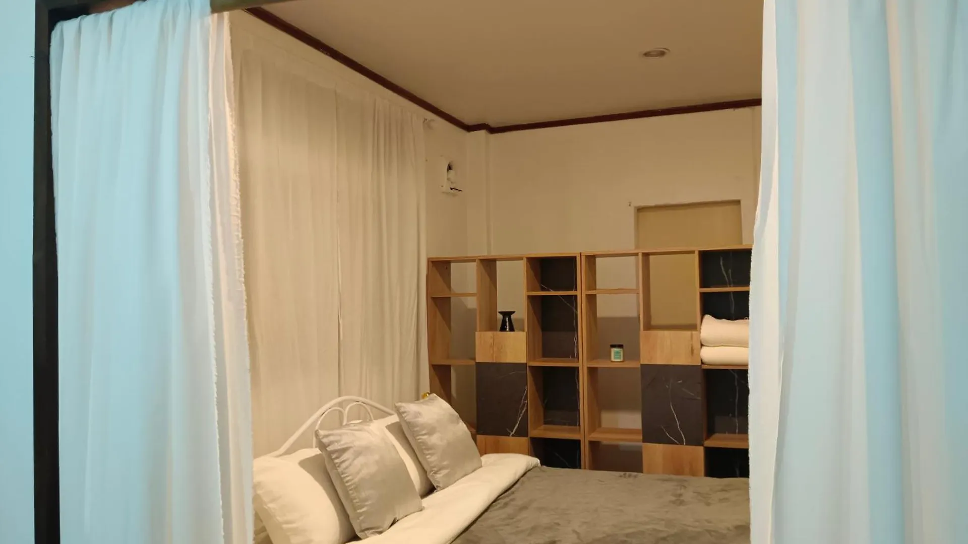 Tiki Bar-Kantiang Guesthouse Ко-Ланта