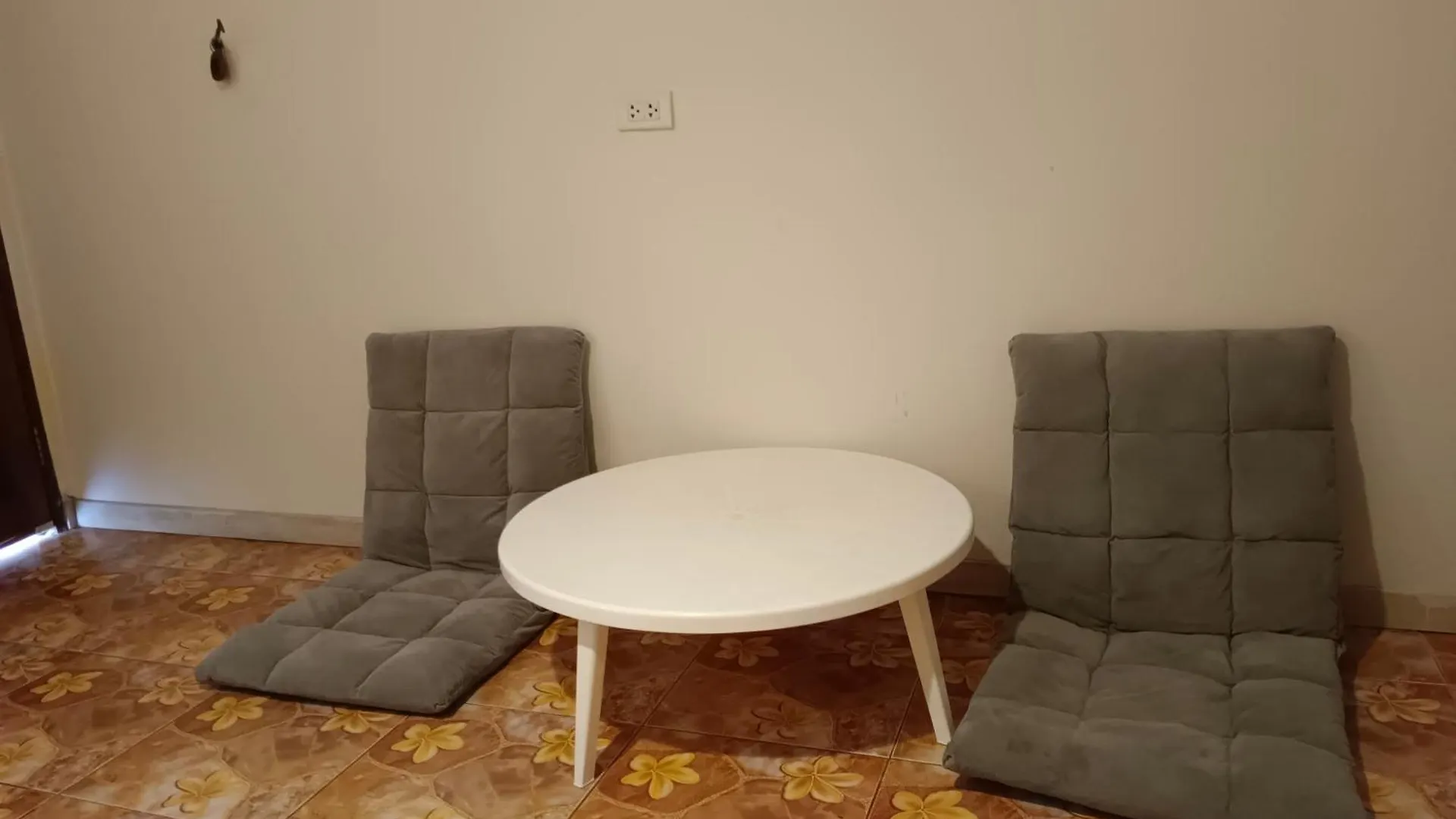 Проживание в семье Tiki Bar-Kantiang Guesthouse Ко-Ланта