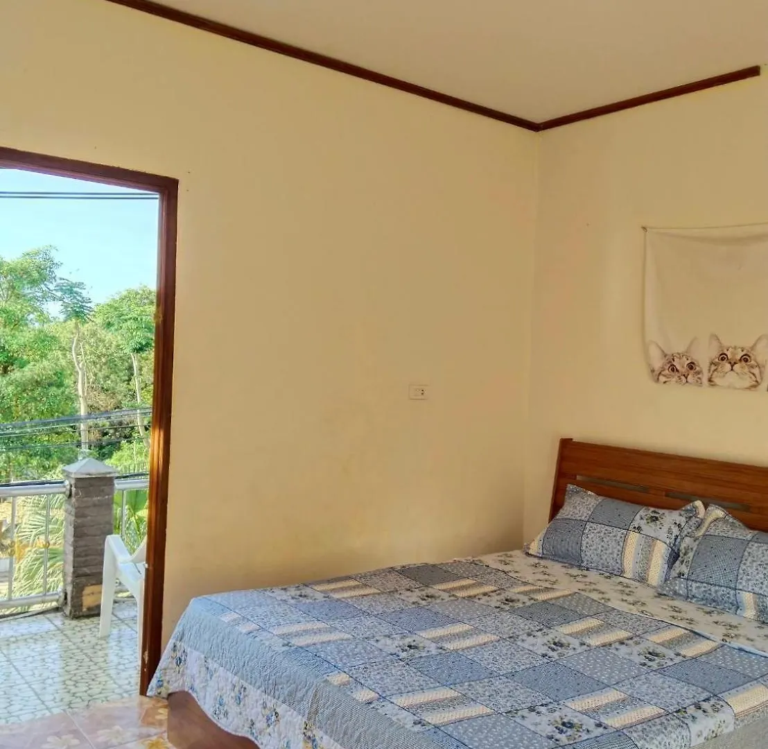 Проживание в семье Tiki Bar-Kantiang Guesthouse Ко-Ланта Таиланд